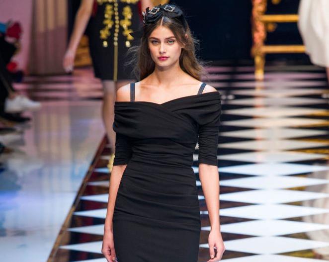 Σέξι μίντι φορέματα